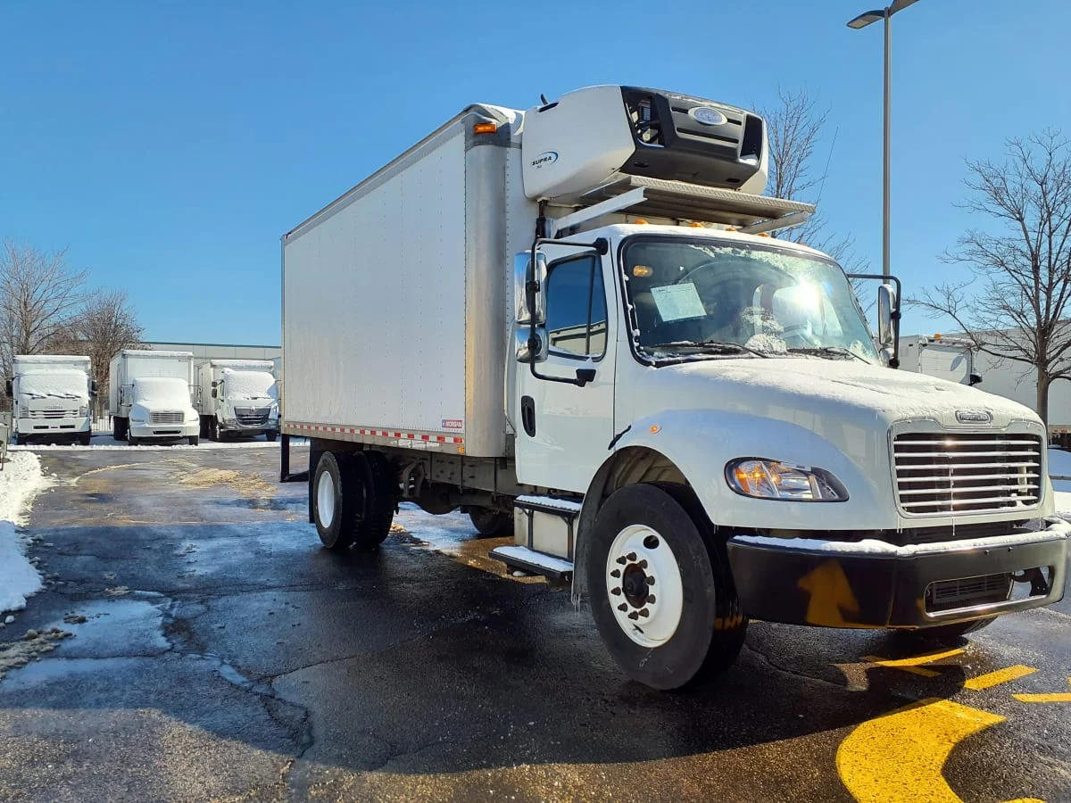 2018 Freightliner M2 106 in Bolingbrook, IL — photo 3