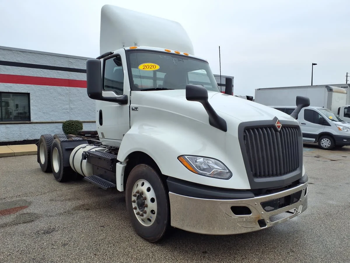 2020 International LT in Cleveland, OH — photo 3