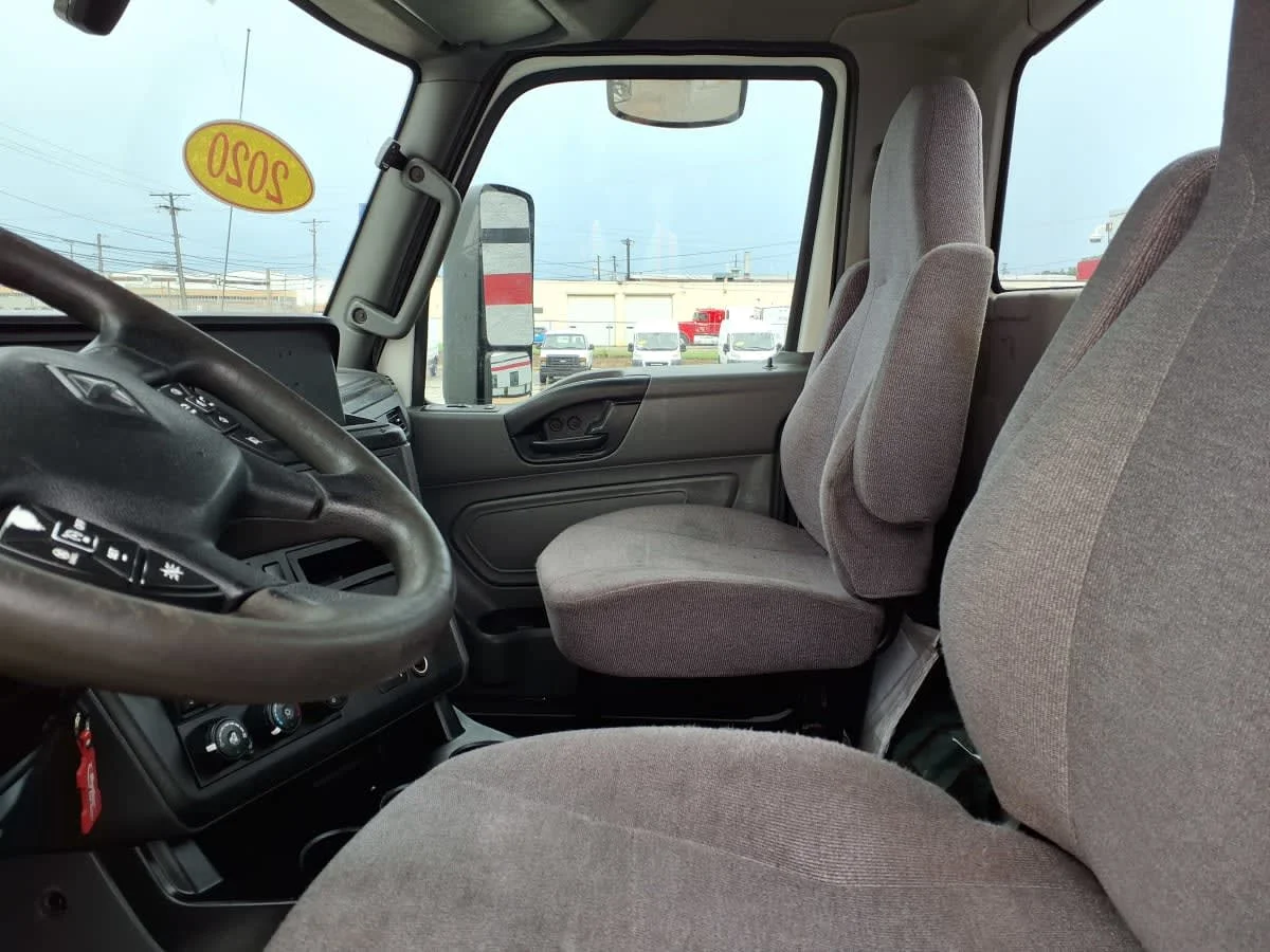 2020 International LT in Cleveland, OH — photo 7