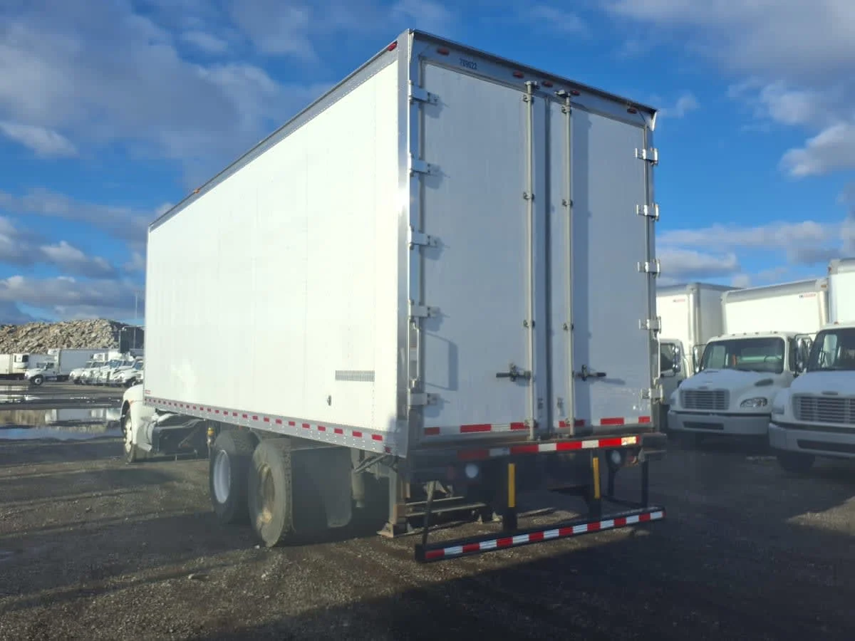2019 Kenworth T370 - image 6
