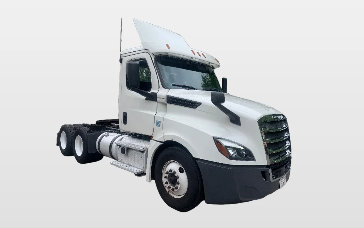 2019 Freightliner - image 1
