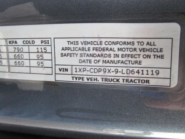 2020 Peterbilt 567 - image 14