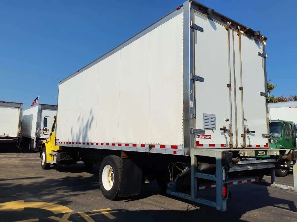 2016 Freightliner M2 106 in Bolingbrook, IL — photo 6