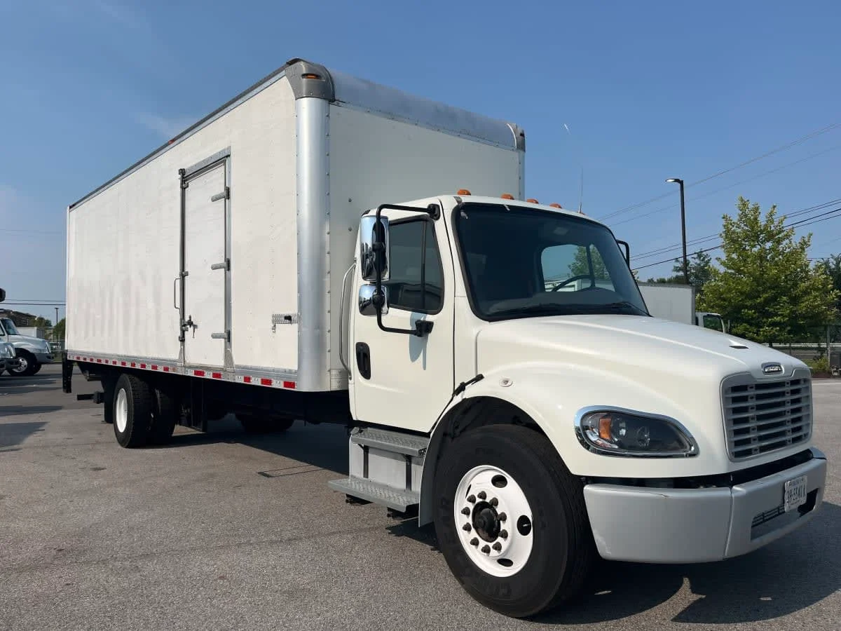 2020 Freightliner M2 106 in Beltsville, MD — photo 3