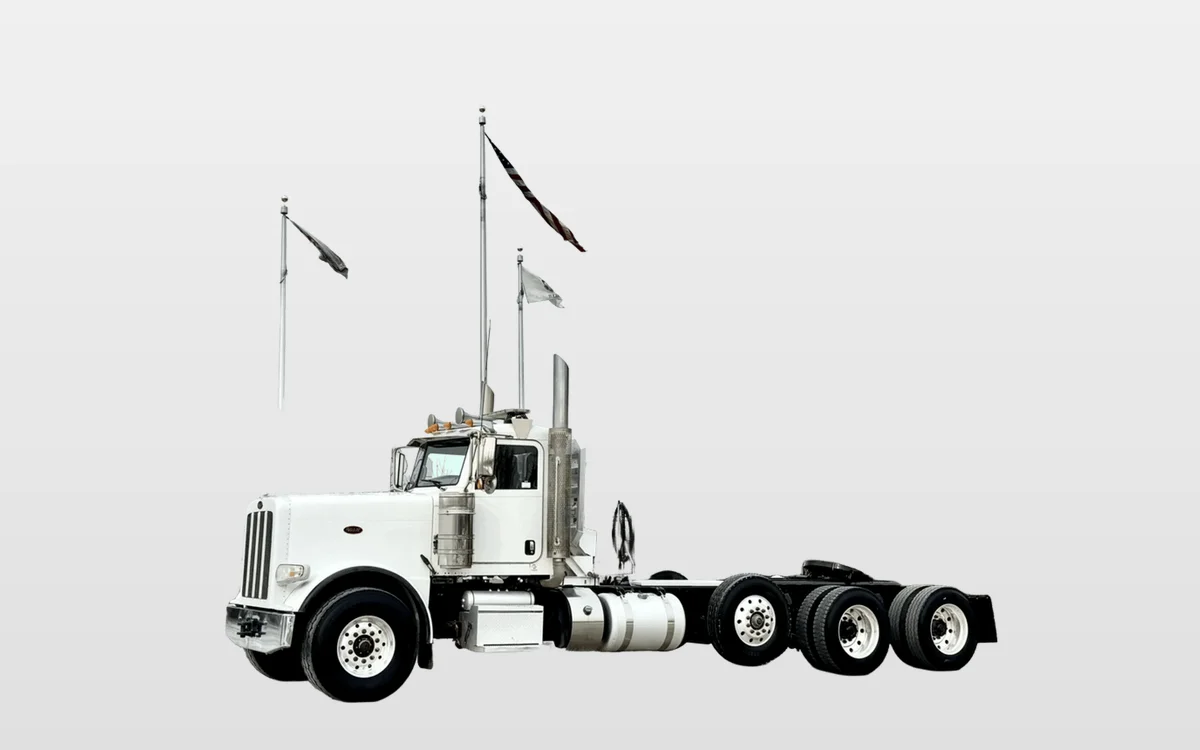 2018 Peterbilt 389 - image 1