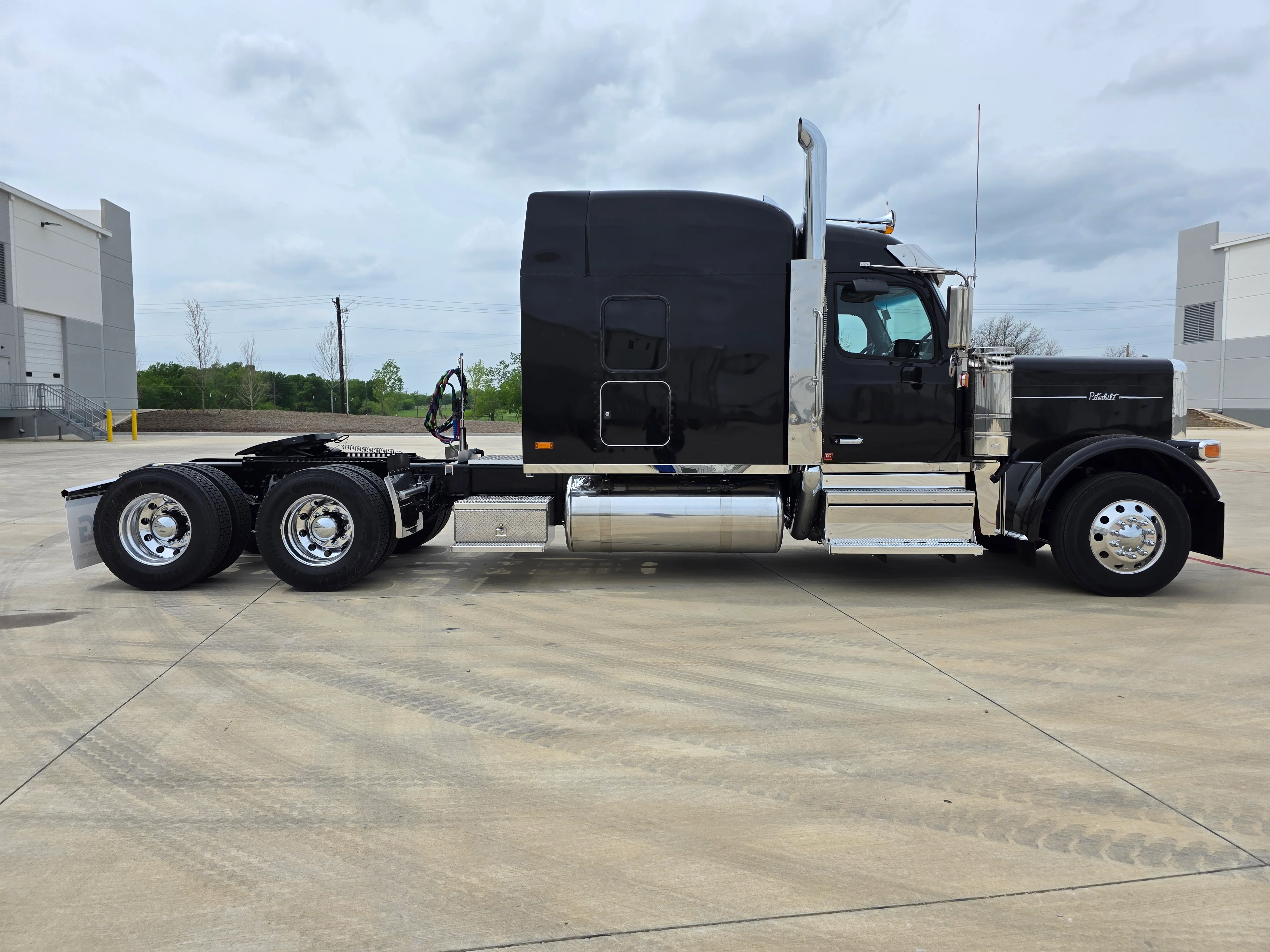 2027 Peterbilt 589 in Tallahassee, FL — photo 6