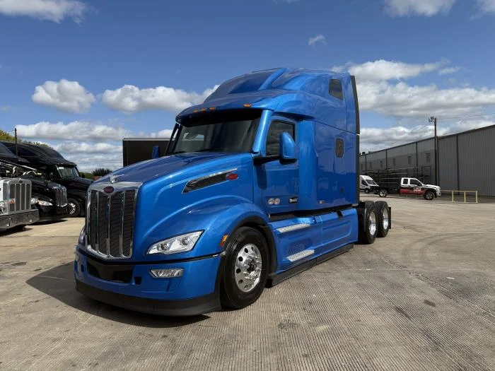 2026 Peterbilt 579 - image 2