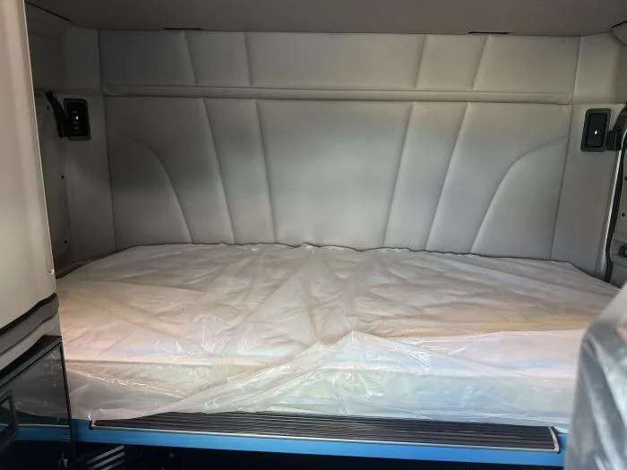 2026 Peterbilt 579 - image 39