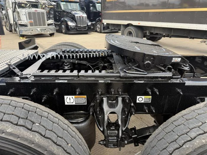 2026 Peterbilt 579 - image 21