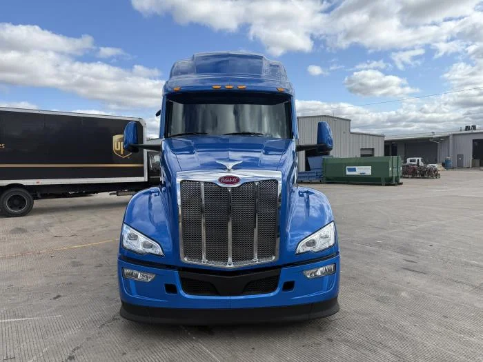 2026 Peterbilt 579 - image 13