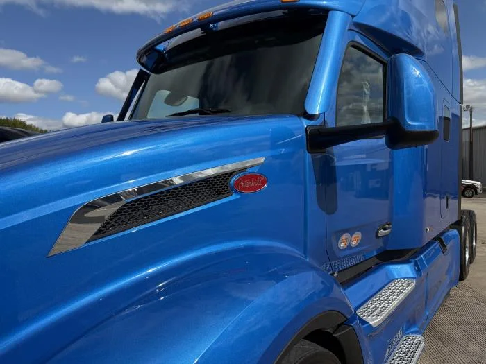 2026 Peterbilt 579 - image 15