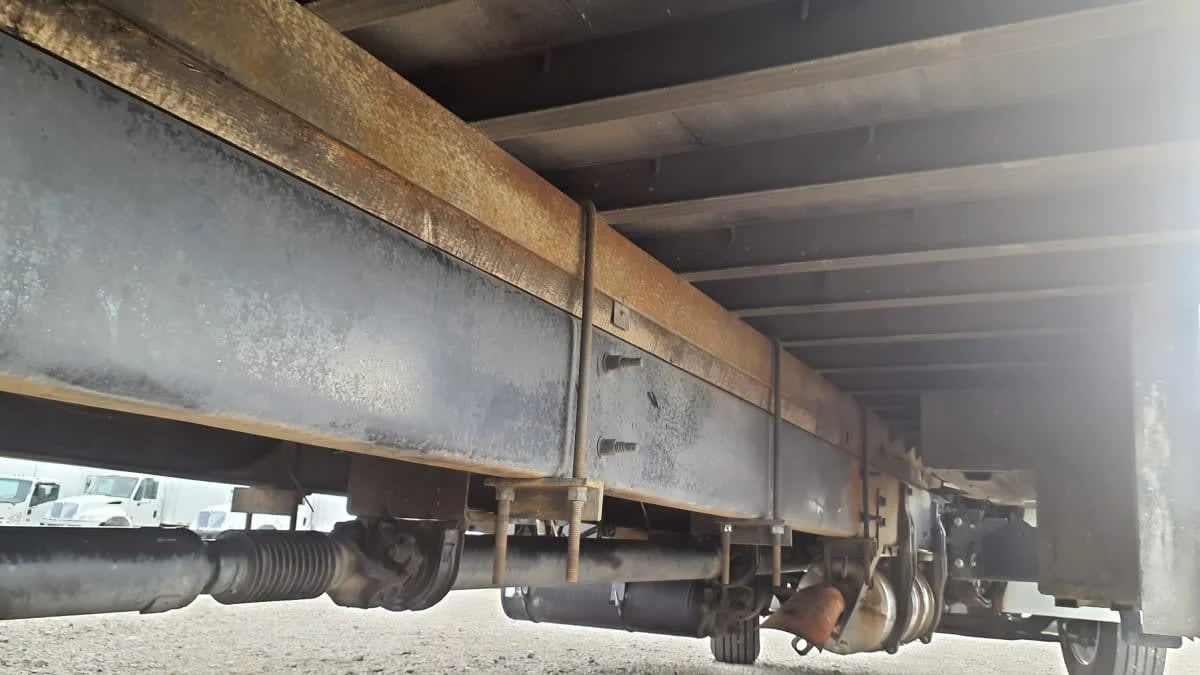 2018 International 4300 - image 14