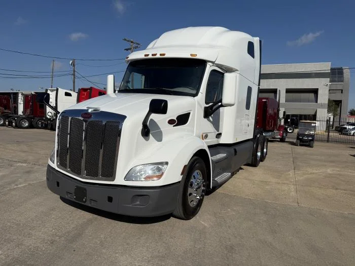 2021 Peterbilt 579 in Dallas, TX — photo 20