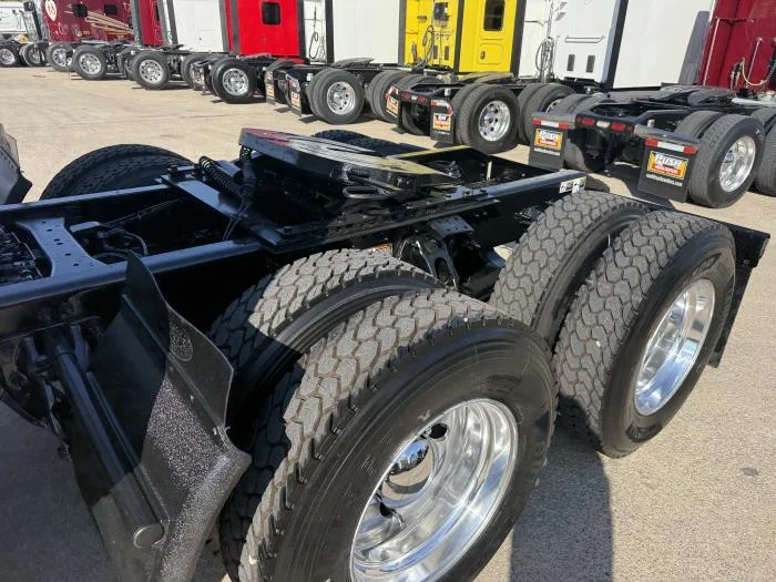 2021 Peterbilt 579 - image 43