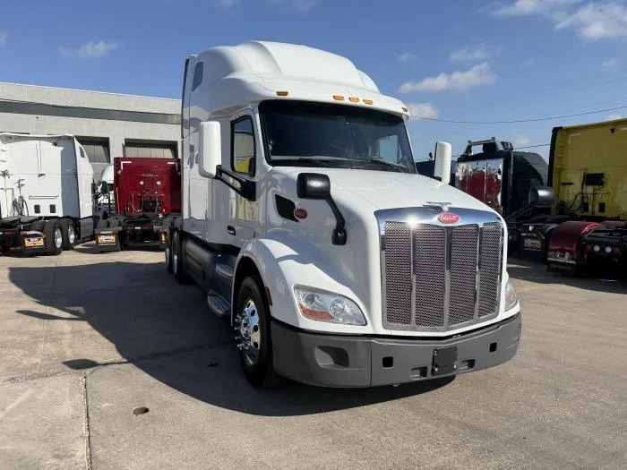 2021 Peterbilt 579 - image 24