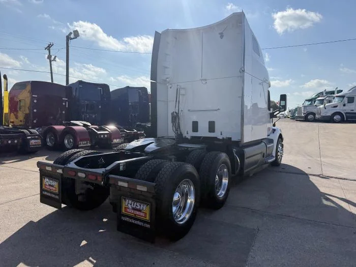2021 Peterbilt 579 - image 35