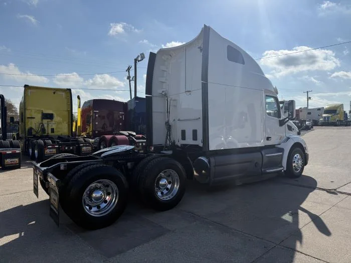 2021 Peterbilt 579 in Dallas, TX — photo 33