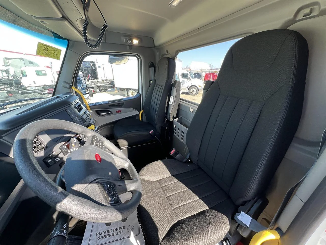 2026 Peterbilt 567 - image 11