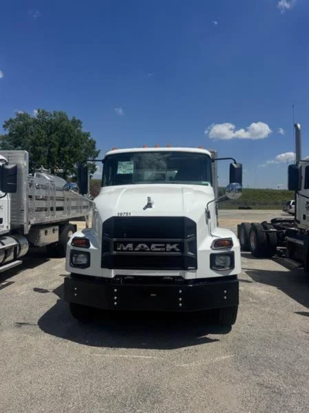 2027 Mack MD