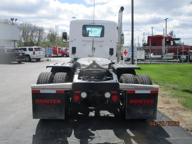 2026 Peterbilt 567 - image 4