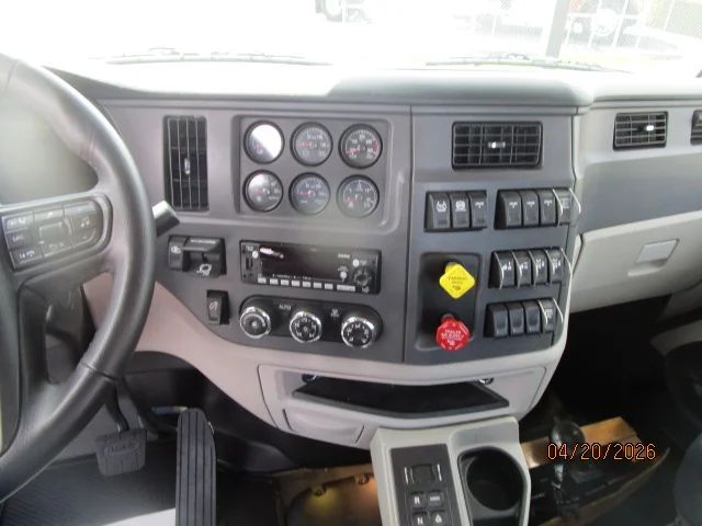 2026 Peterbilt 567 - image 11