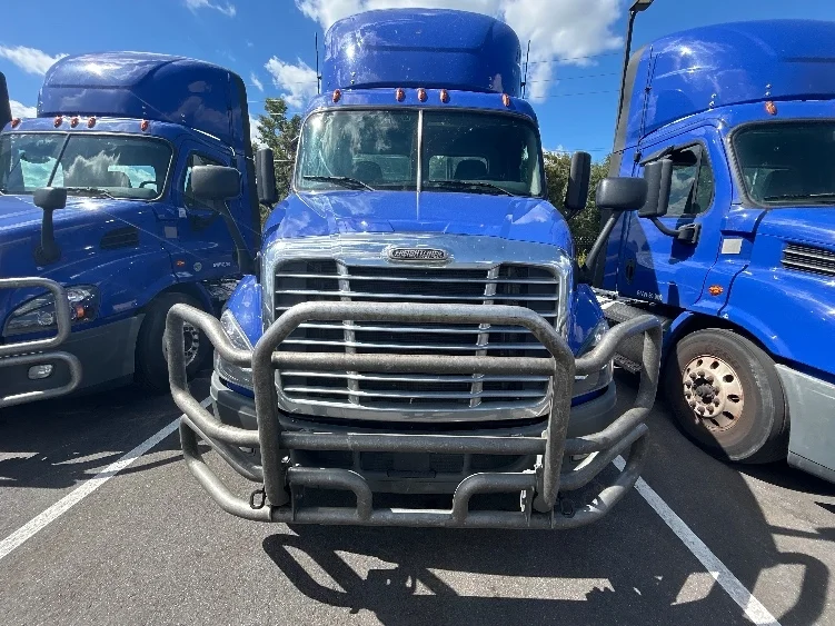 2020 Freightliner in Ocala, FL — photo 2