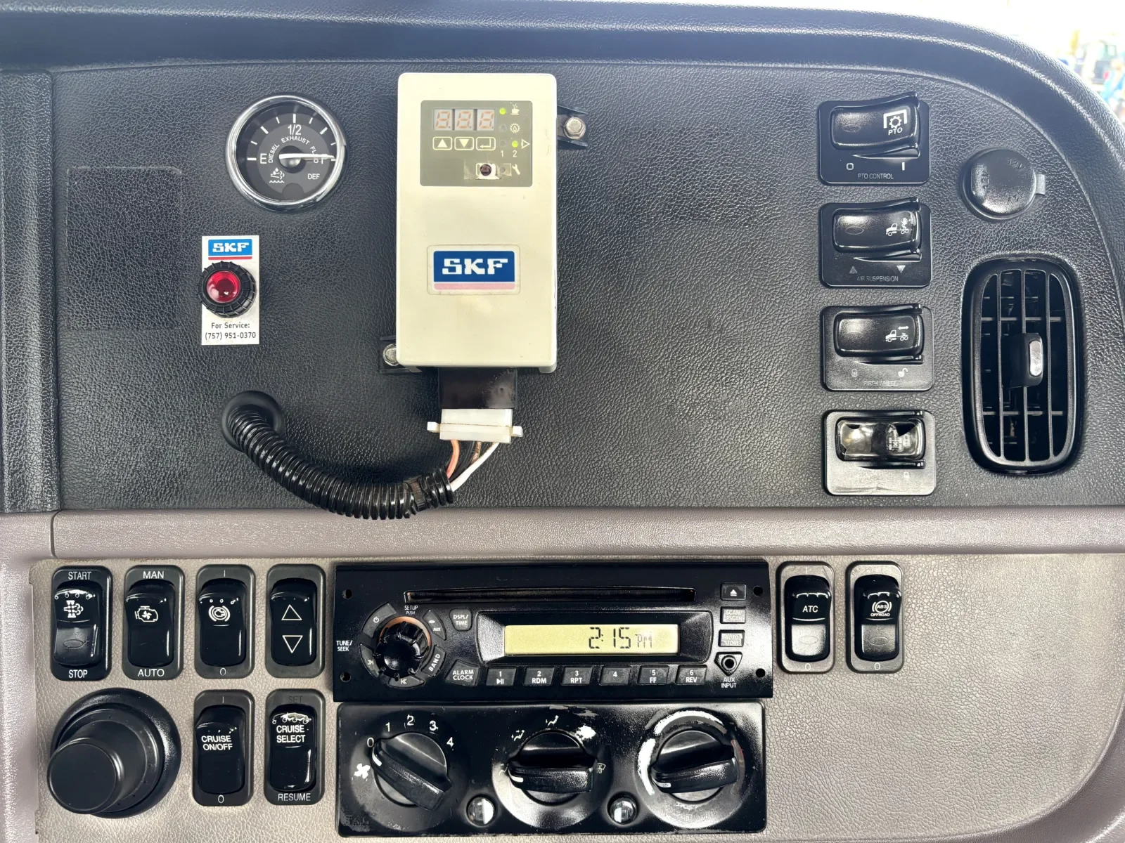 2012 Peterbilt 388 in Hutchins, TX — photo 18