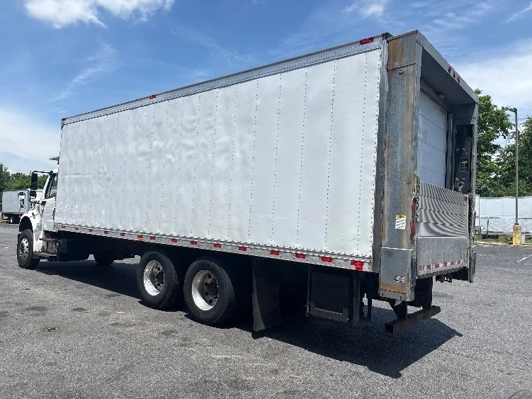 2019 Freightliner eM2 in Montgomery, NY — photo 6