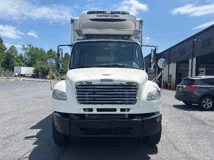 2019 Freightliner eM2 in Montgomery, NY — photo 2