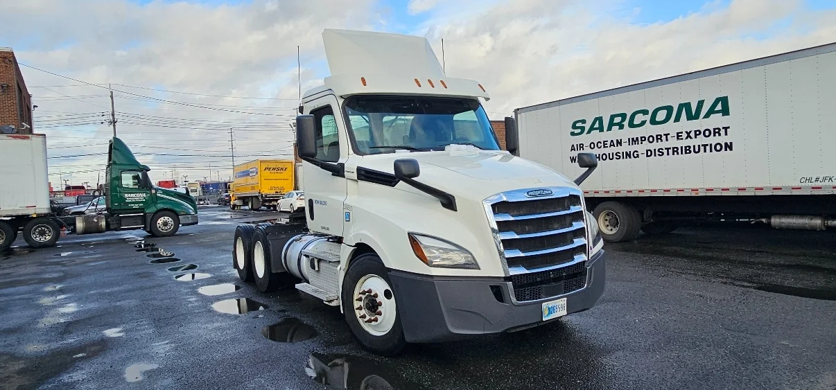 2019 Freightliner Cascadia in Kearny, NJ