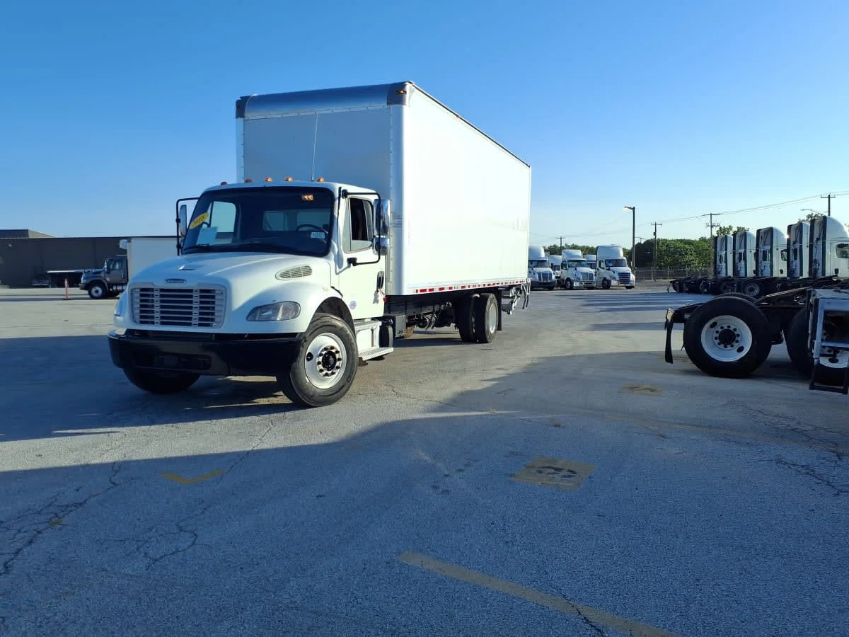 2018 Freightliner M2 106