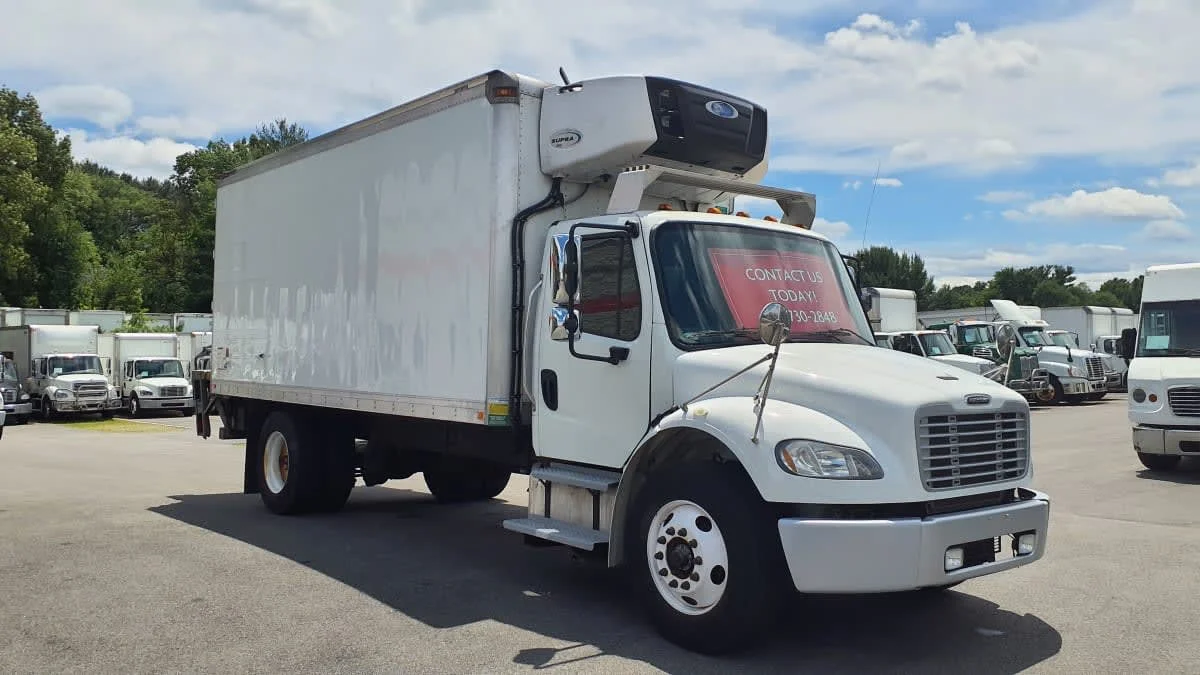 2019 Freightliner M2 106 in Norwood, MA — photo 3