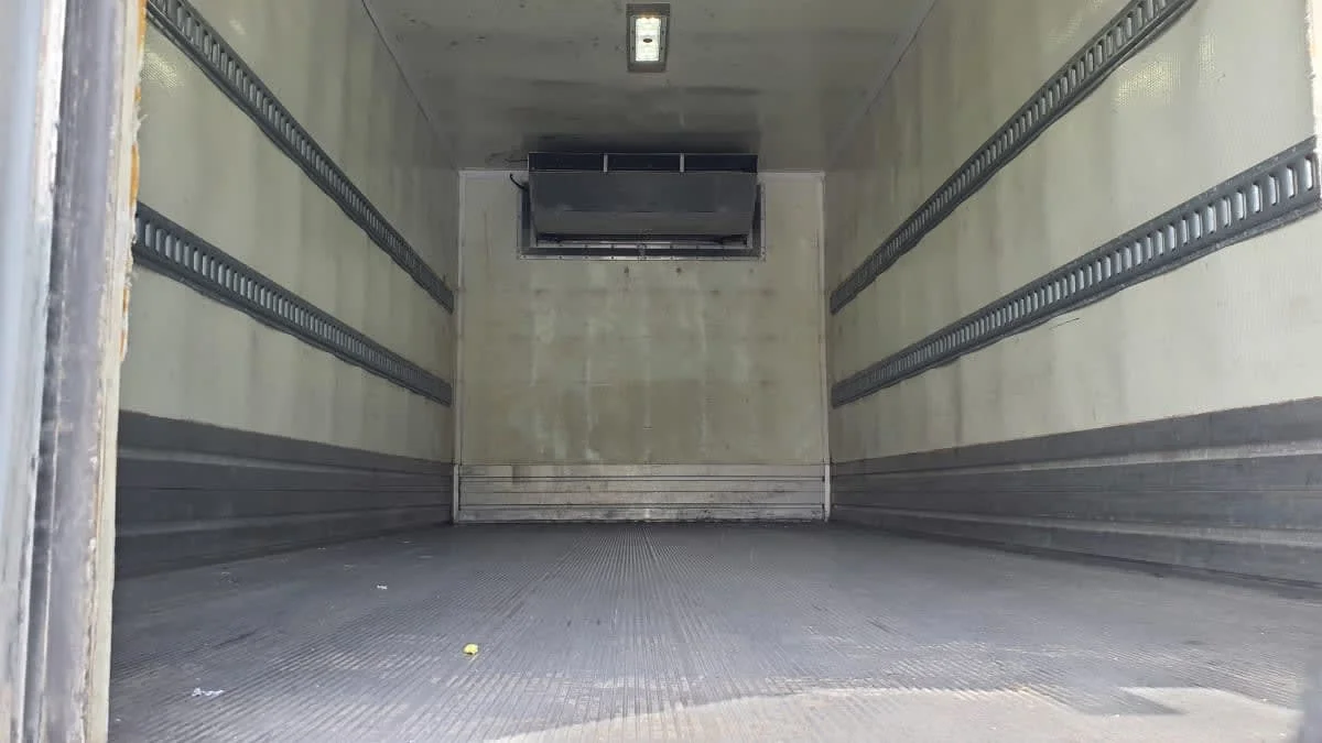 2019 Freightliner M2 106 in Norwood, MA — photo 9