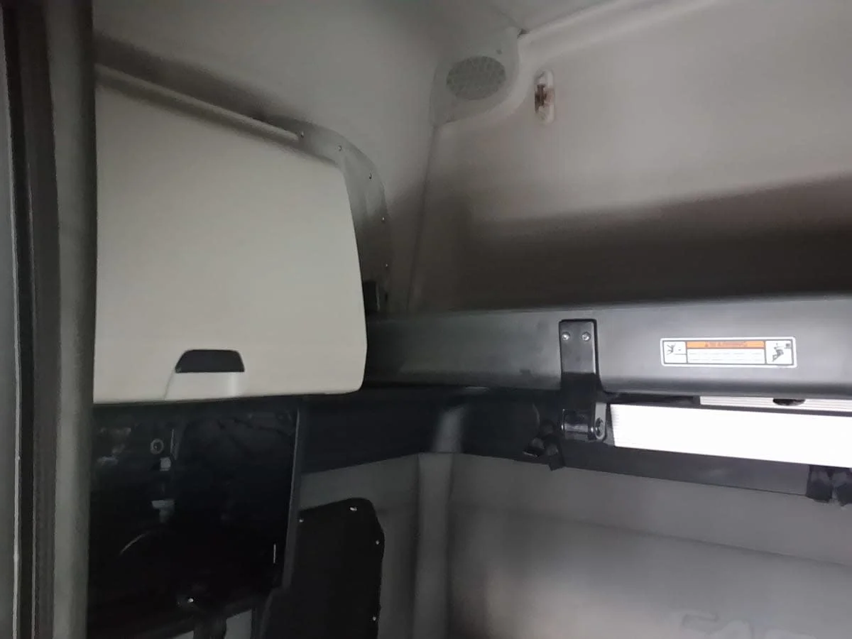 2021 Freightliner Cascadia in Taylor, MI — photo 12