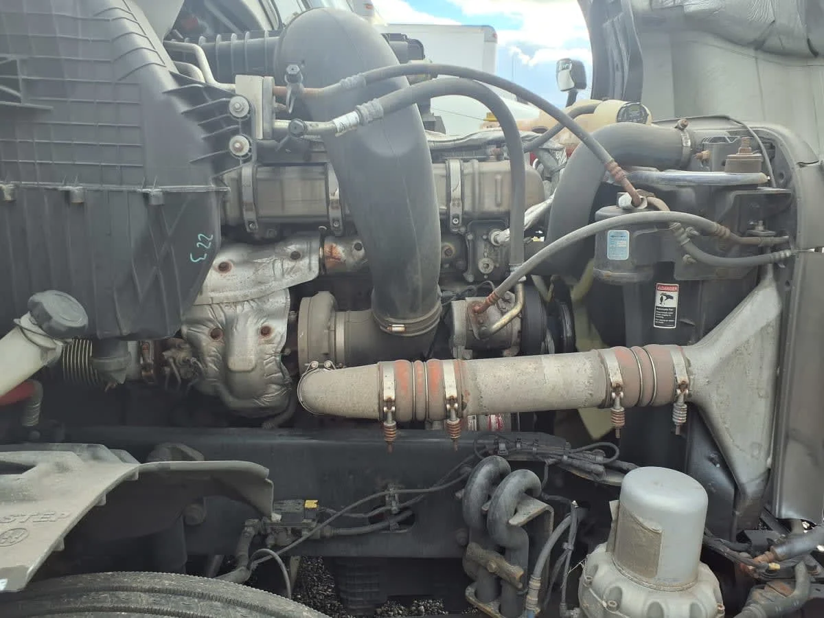 2021 Freightliner Cascadia in Taylor, MI — photo 16