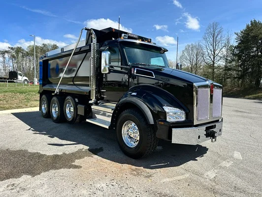 2027 Kenworth T880