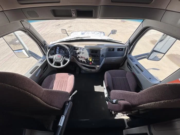 2022 Peterbilt 579 in Odessa, TX — photo 23