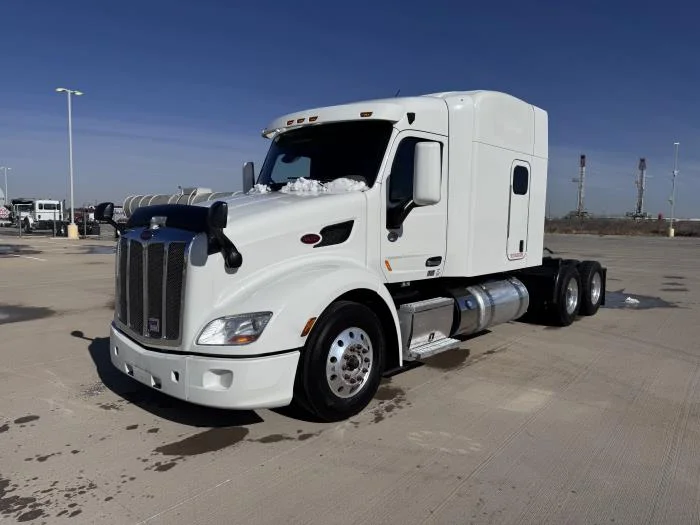 2022 Peterbilt 579 in Odessa, TX — photo 2
