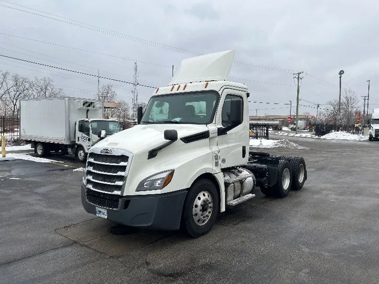 2019 Freightliner Cascadia in La Porte, IN