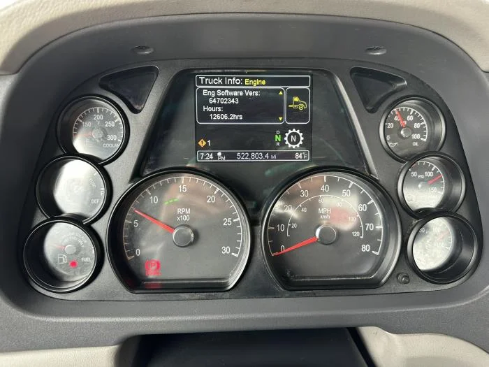2021 Peterbilt 579 in Oklahoma City, OK — photo 14