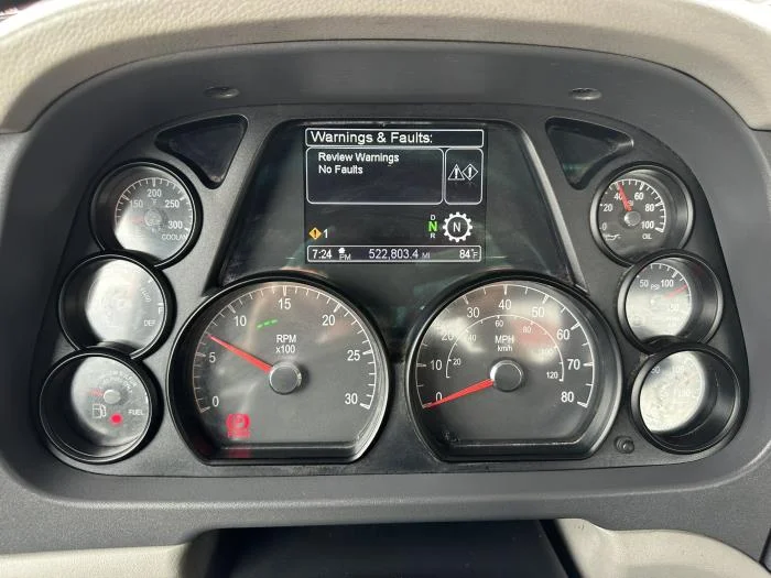 2021 Peterbilt 579 in Oklahoma City, OK — photo 13