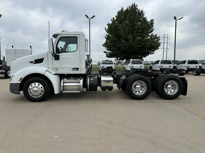 2021 Peterbilt 579 in Oklahoma City, OK — photo 9