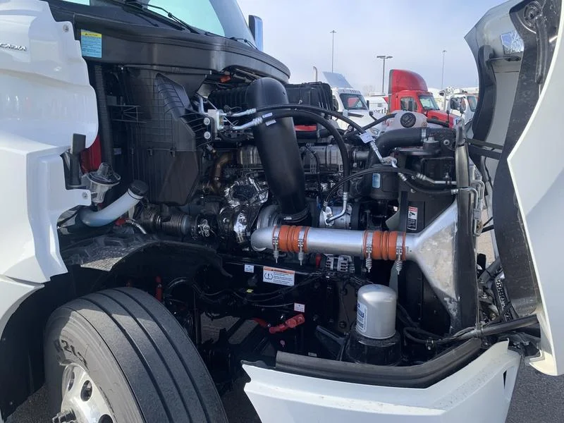 2027 Freightliner Cascadia - image 7