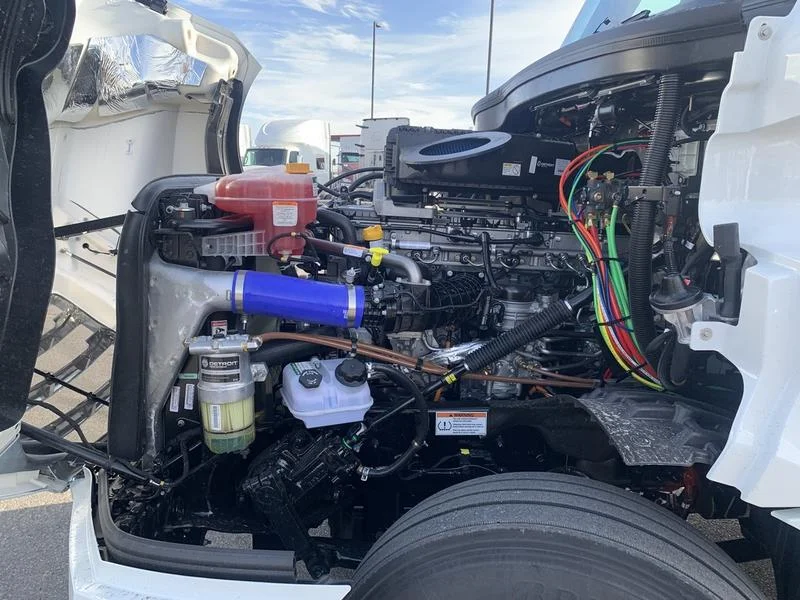 2027 Freightliner Cascadia in Cincinnati, OH — photo 6