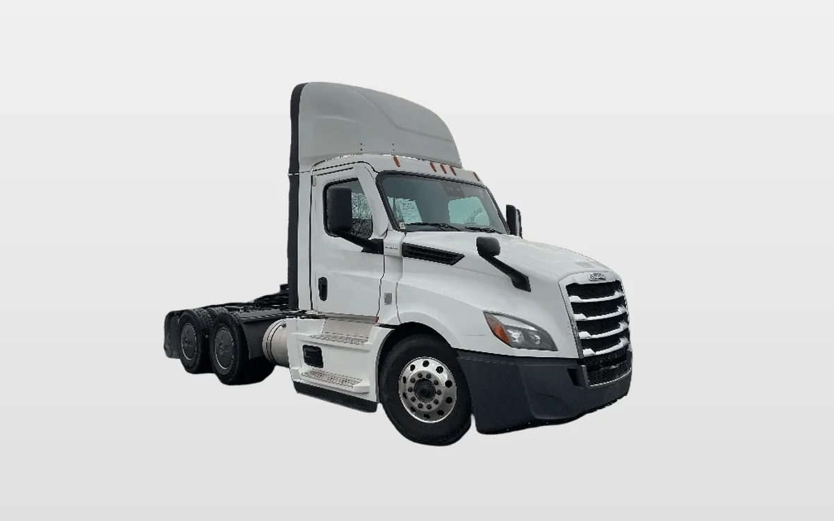 2022 Freightliner - image 1
