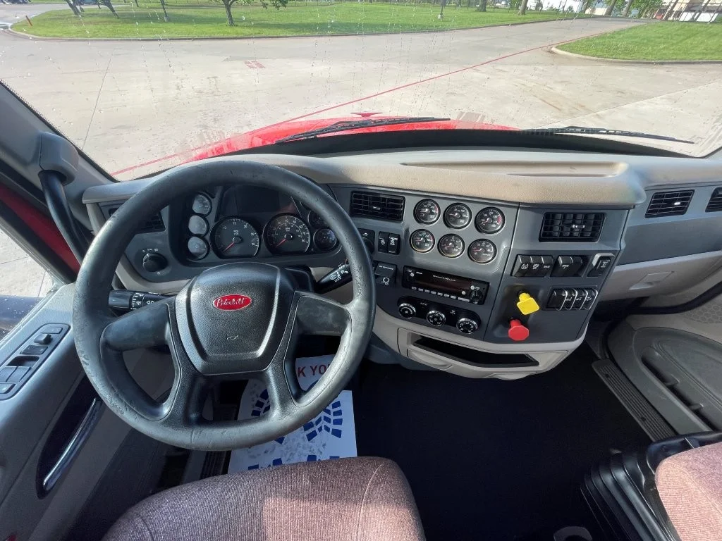 2020 Peterbilt 567 - image 12