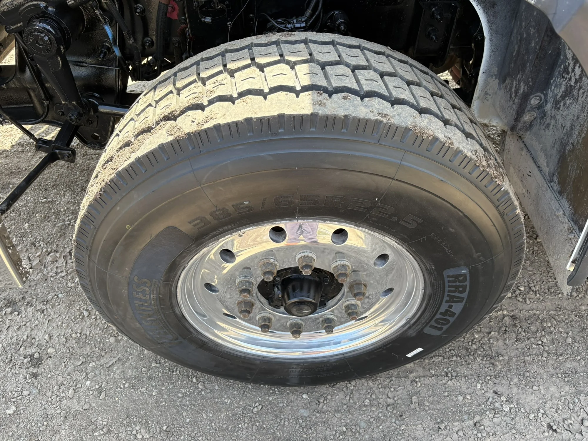 2019 International HX - image 6