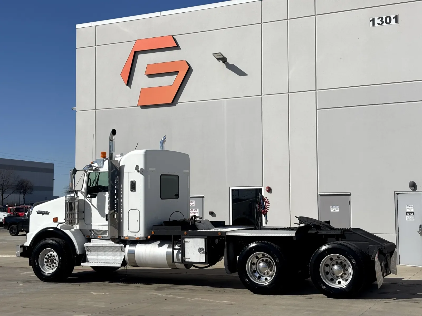 2009 Kenworth T800 - image 6