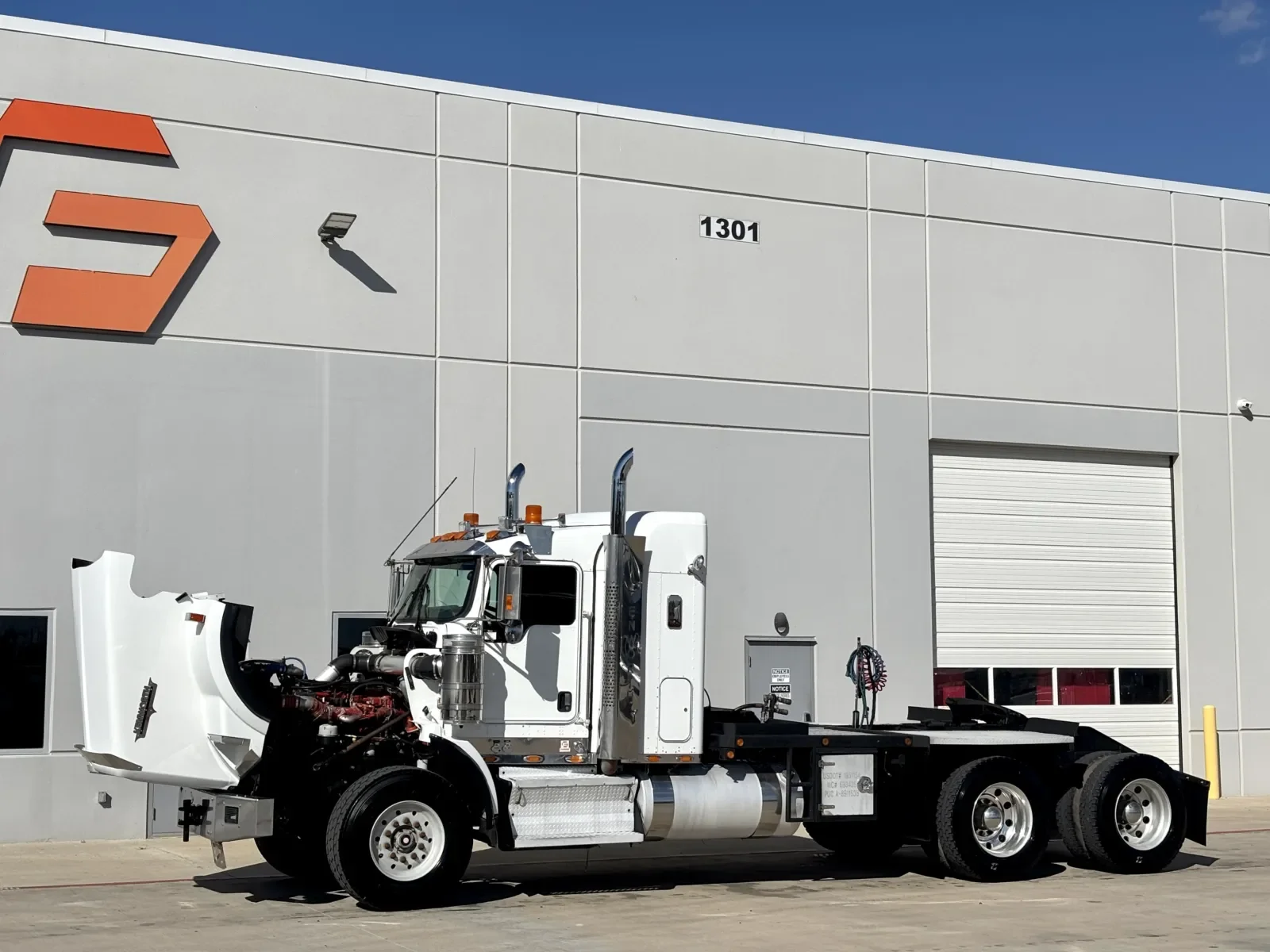 2009 Kenworth T800 - image 10