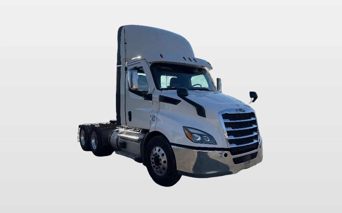 2021 Freightliner Cascadia - image 1